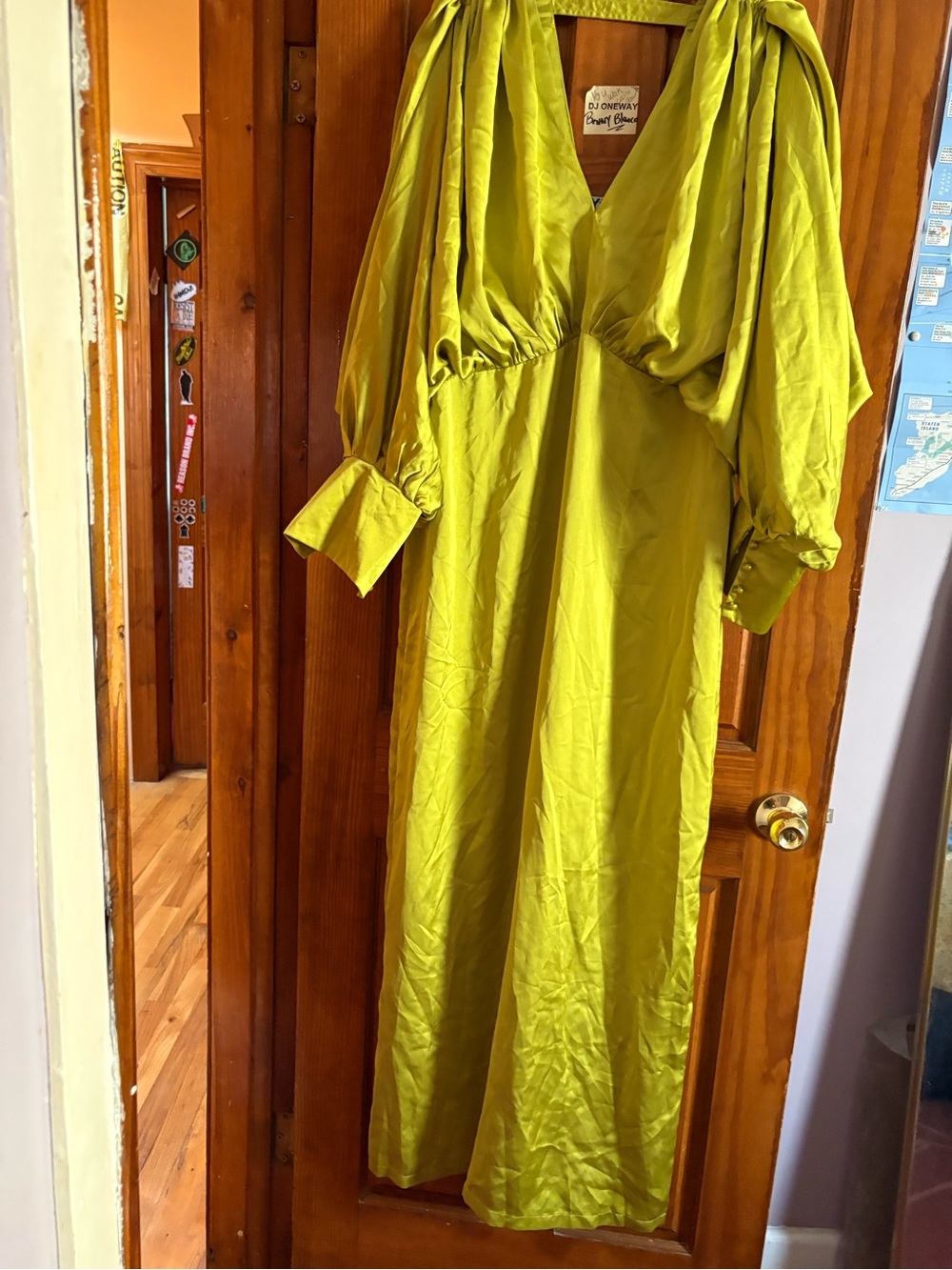 Boohoo Lime Green V-Neck Long Sleeve Maxi Dress